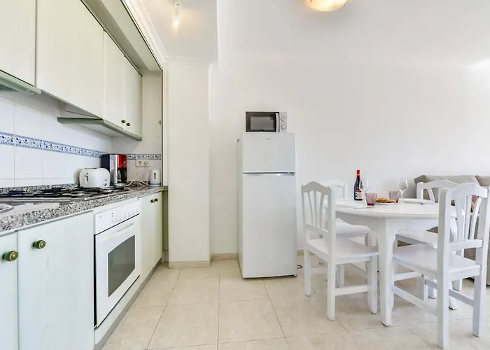 Zafiro Atico Appartement *